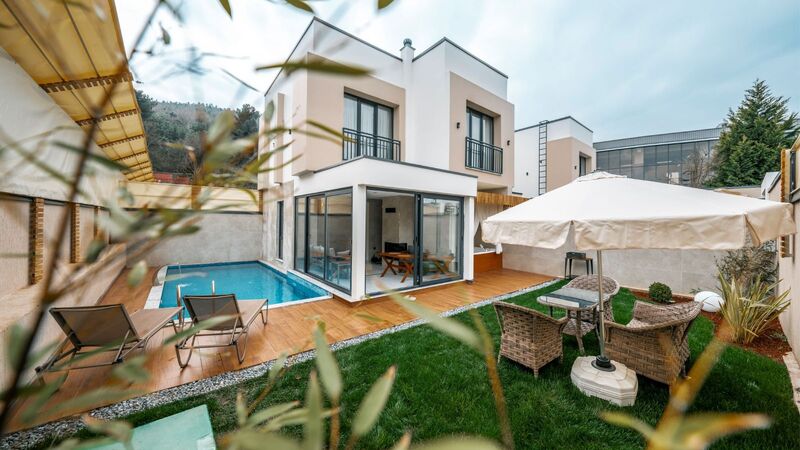 Luxon Sapanca Family Villas